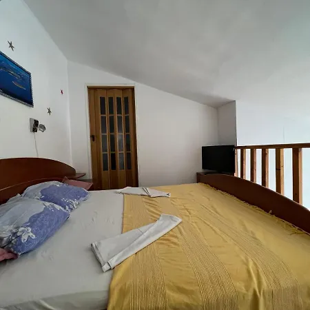 Mijic Apartment *