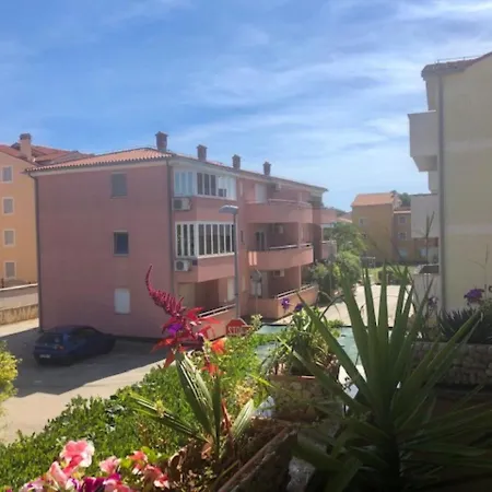 Mijic Apartment *